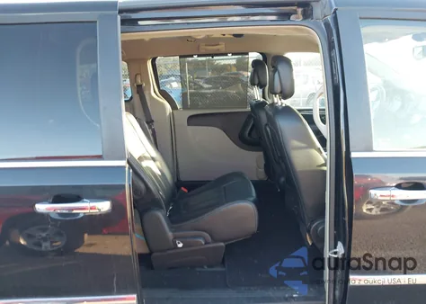 2015 Chrysler Town & Country Touring из США, поврежденный, VIN 2C4RC1BG5FR611364